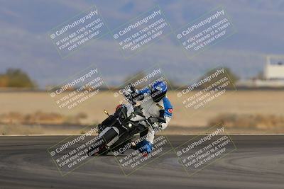 media/Dec-17-2022-SoCal Trackdays (Sat) [[224abd9271]]/Turn 15 (155pm)/